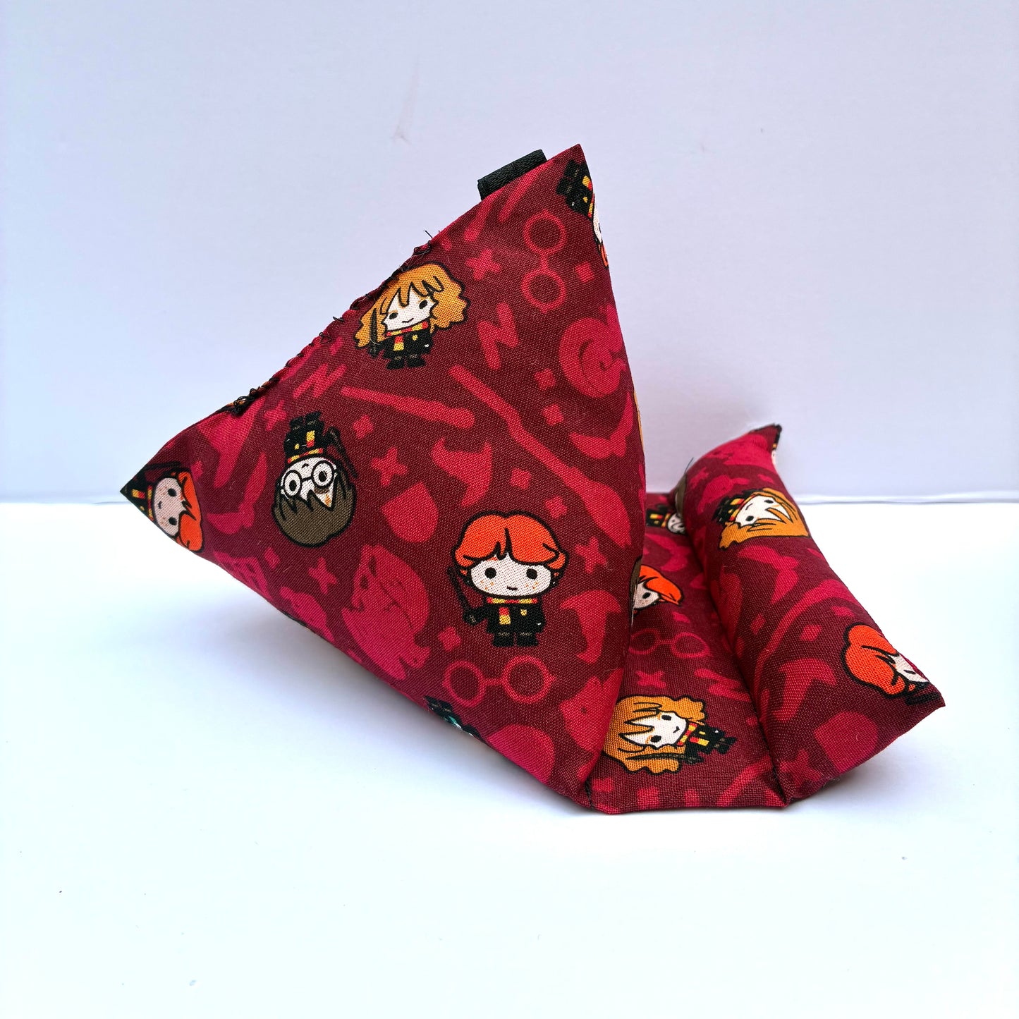 Hands-Free Pillow Stand for Phones, eReaders, Kindles & Tablets -Wizards Edition